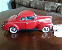 1940 Ford Deluxe - Die Cast.