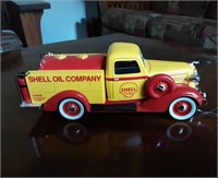 Shell Co Truck / Advertising - Liberty Classic.