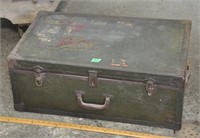 Vintage fiberglass steamer trunk,  31x19x12