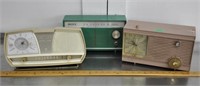 3 vintage radios, not working
