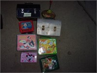 7 lunch boxes, toy top