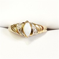 $2000 10K  Diamond(0.03ct) Ring
