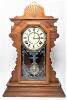 Vintage Mantle Clock in Wood Eastlake