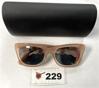 Sunglasses w/ Case - Banana Replublic