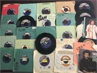 Lot of 33 Mowtown Label R&B 45 Records