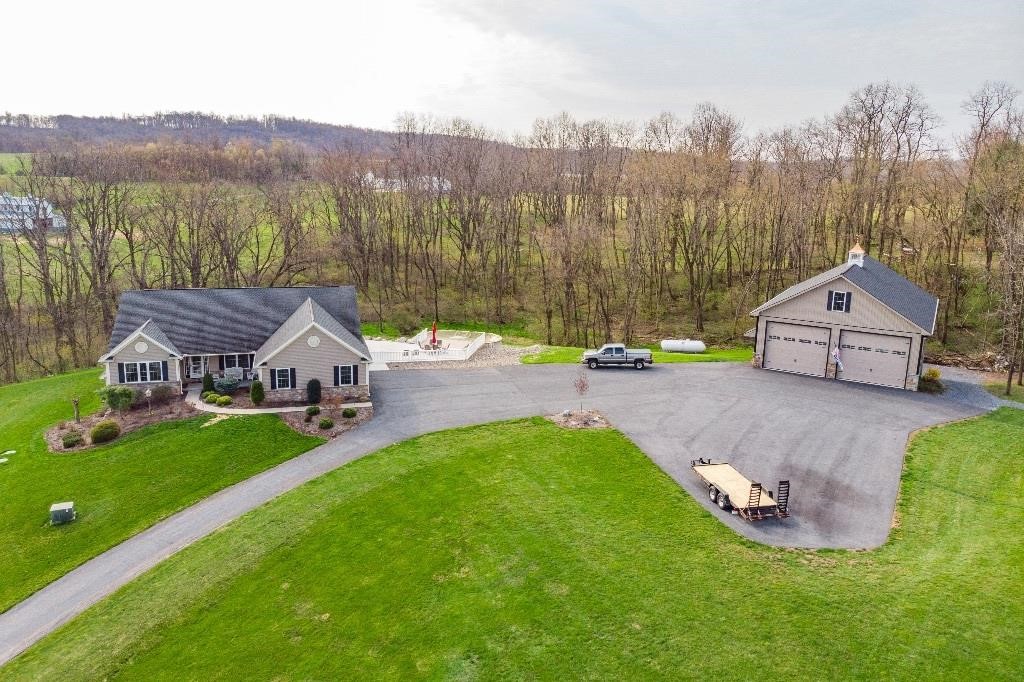 202 SHEEP HILL ROAD, NEWMANSTOWN (9 ACRES)