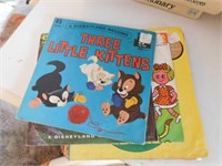 Vintage children records and covers: Three Little
