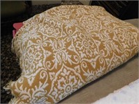 Heavy gold print bedspread w/ fringe, 70" x 100"