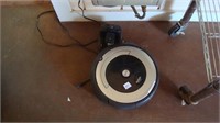 Roomba w/Charger