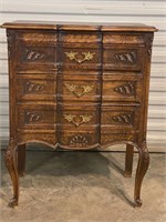 160-FRENCH CHEST