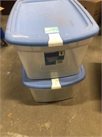 Lot of 2 totes with blue lids