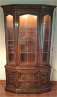 Nice Drexel Display Cabinet w/ Leaded Glass Doors