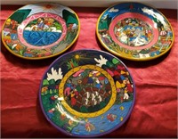 193 - LOT OF 3 COLORFUL COLLECTOR PLATES