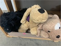 3 STUFFED DOGS