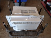 Whirlpool Window Air Conditioner - Runs (IS)