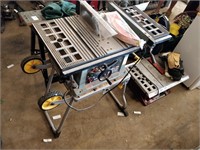 Delta 10" Tablesaw with Stand (IS)