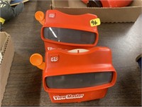 2 VIEWMASTER 3D
