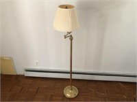 FREESTANDIN LAMP