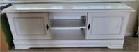 WHITE WASH 2-DOOR TV STAND