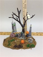 Lemax Spooky Town Halloween Village Caged Monster