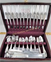 Silverplated dining daffodil set in chest