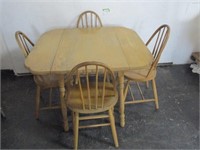 SET OF 4 CHAIRS AND A TABLE