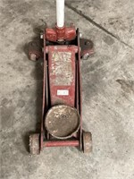 Floor Jack - Needs Oil