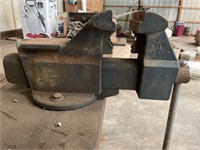 Craftsman 5 1/2 Vise (attached to bench, please