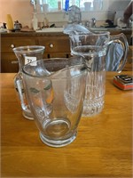 3 Pitchers