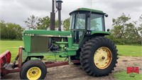1982 JD 4440 tractor,