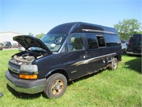 06 Chevrolet G3500 Express  Van BL 8 cyl  Broken