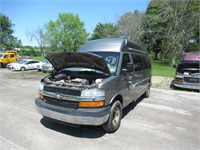 06 Chevrolet G3500 Express  Subn GY 8 cyl