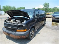 06 Chevrolet Express  Subn BL 8 cyl  Started with