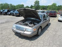 05 Ford Crown Victoria  4DSD TN 8 cyl  Started
