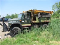 85 International S1954  Dump GR 6 cyl  Diesel;