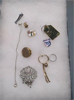 Bag of miscilanious jewelry