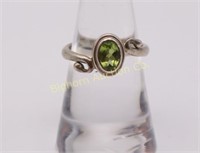 Ring Size 8 Sterling Silver Green Stone