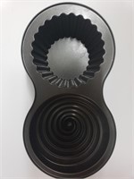 Wilton cake pan