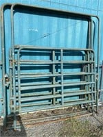 Gate for the cattle panels 70 inches wide 62