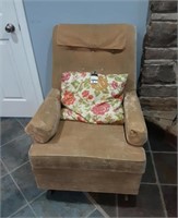 UPHOLSTERY ROCKING CHAIR