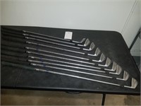 Short Set of 10 Right Swing Golf Clubs