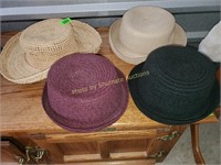 Lot of soft hats + straw hat