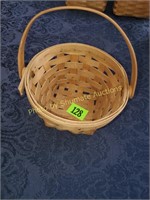 1991 19th Century brand basket 6"