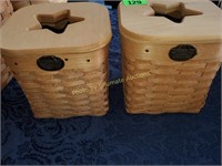 Pair of Peterboro baskets with star lid 6"