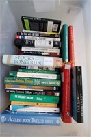 Tote of 24 books on finance