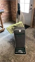 Oreck XL Select vacuum with extra bags