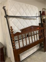 QUEEN SIZE JENNY LIND BED