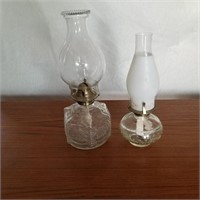 VTG PAIR OF GLASS OIL LAMPS