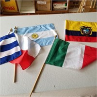 LOT OF CLOTH FLAGS