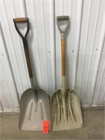 2 scoop shovels